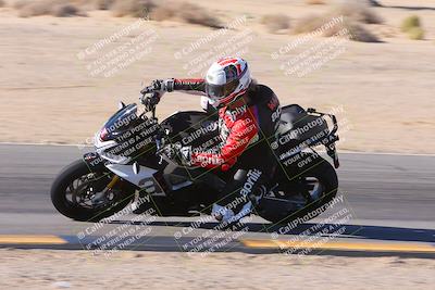 media/Dec-10-2023-SoCal Trackdays (Sun) [[0ce70f5433]]/Turn 9 Inside Set 2 (1115am)/